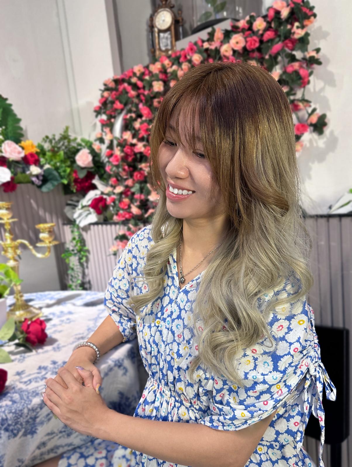 Ash blonde gradient colour
